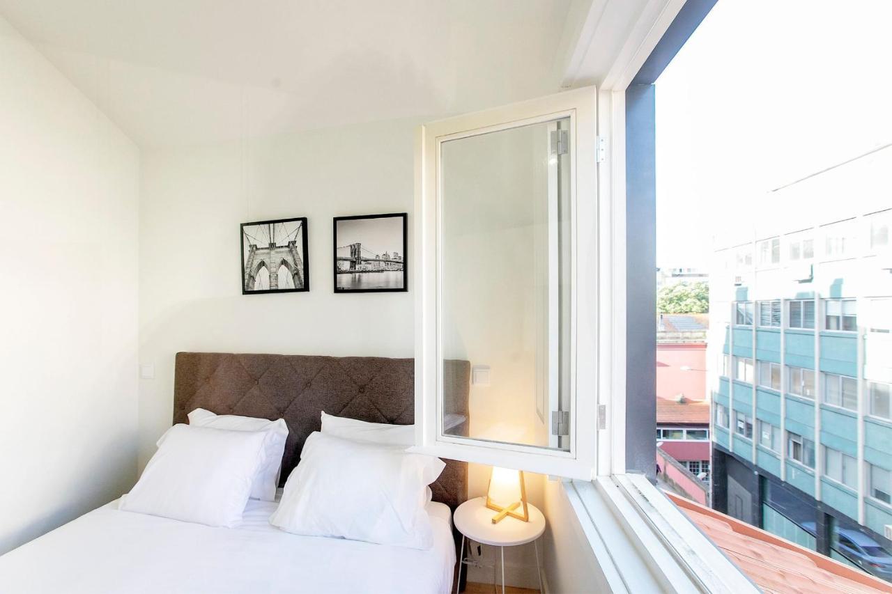 Lovelystay - Cozy 1Br In Santa Catarina W/ Balcony Порту Екстер'єр фото