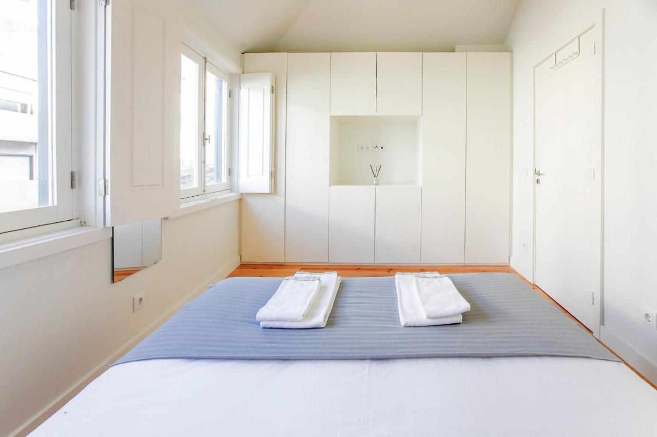 Lovelystay - Cozy 1Br In Santa Catarina W/ Balcony Порту Екстер'єр фото